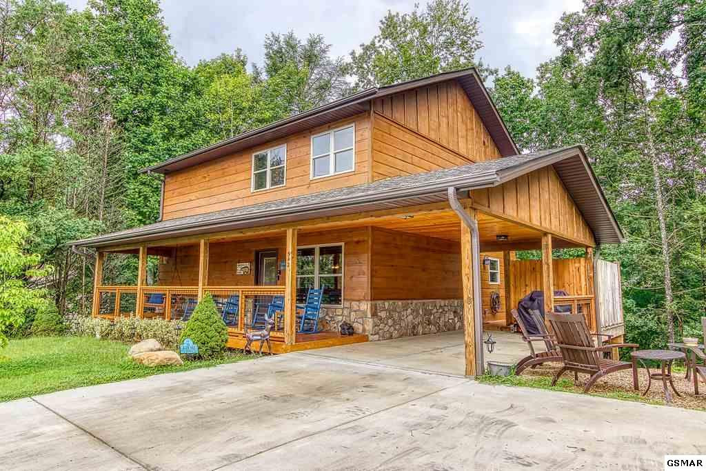 542 Johnson Ln, Gatlinburg, TN 37738