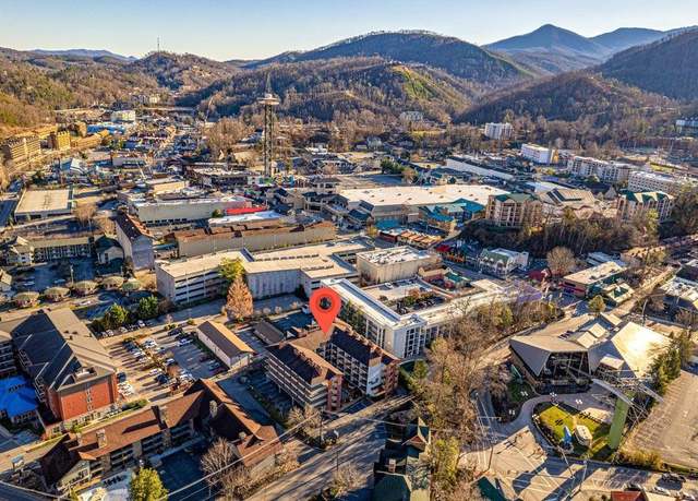 Property at 685 River, Gatlinburg, TN 37738, 1 bed, 1 bath