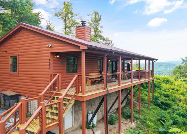 Property at 1830 Blue Tick Way, Sevierville, TN 37876, 2 beds, 2.5 baths