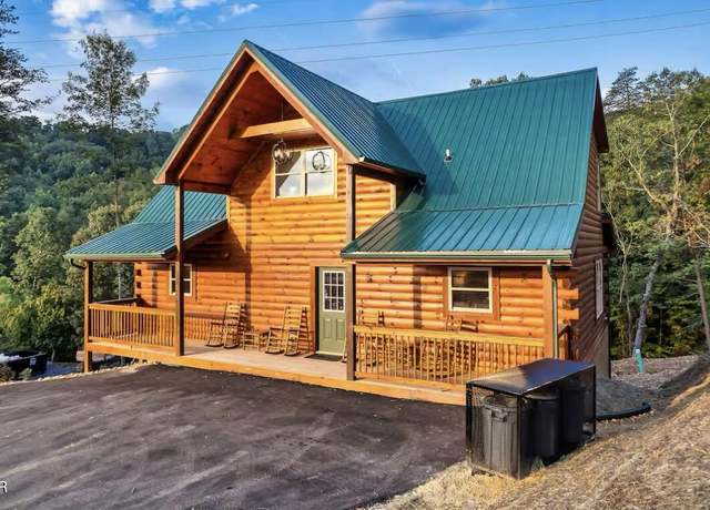 Property at 848 String Run Way, Pigeon Forge, TN 37863, 5 beds, 5 baths