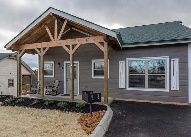 Property at 858 Osprey Way, Pigeon Forge, TN 37863, 1 bed, 1.5 baths