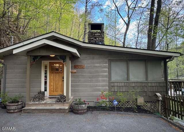Property at 2002 Hidden Hollow Way, Sevierville, TN 37862, 3 beds, 2 baths