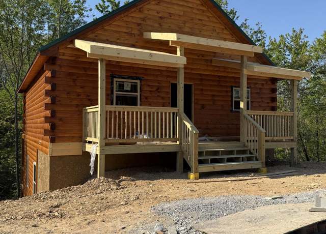 Property at 2943 Fiddlers Creek Way, Pigeon Forge, TN 37863, 2 beds, 2.5 baths