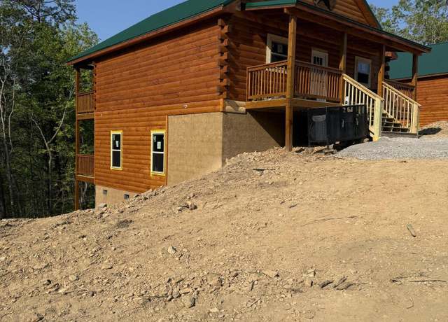 Property at 2947 Fiddlers Creek Way, Pigeon Forge, TN 37863, 2 beds, 2.5 baths