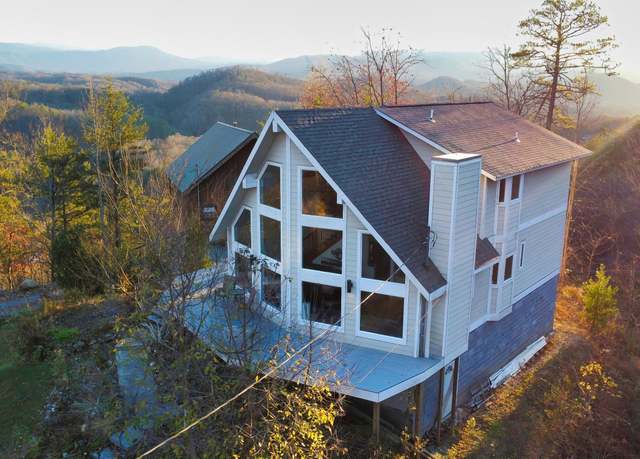 Property at 1814 Blue Tick Way Way, Sevierville, TN 37876, 3 beds, 2 baths
