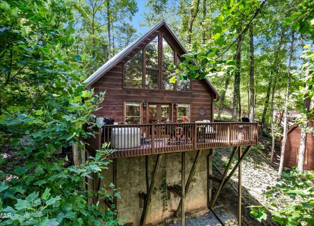 Property at 1031 Elm Cir Cir, Sevierville, TN 37876, 2 beds, 2 baths