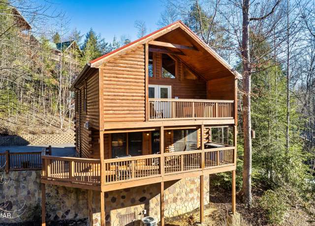 Property at 1640 Misty Hollow Way, Gatlinburg, TN 37738, 3 beds, 2 baths