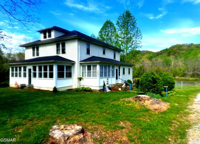 Property at 3451 Cosby Hwy, Cosby, TN 37722, 5 beds, 2 baths