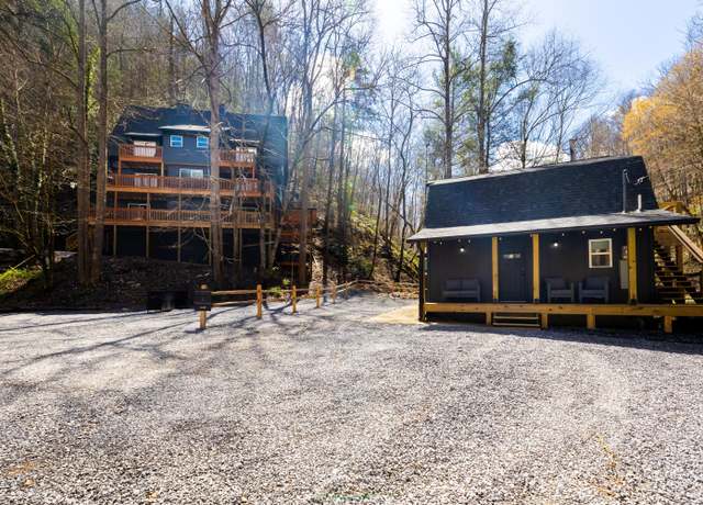 Property at 3173 &3175 N Clear Fork Rd, Sevierville, TN 37862, 3 beds, 3 baths