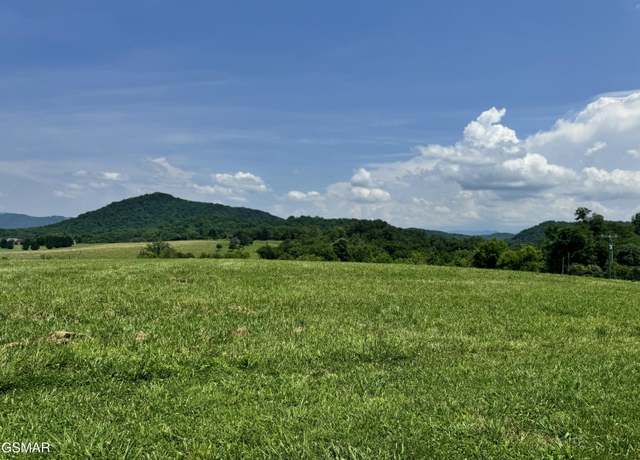 Property at 1004 Old Farm Ln, Sevierville, TN 37876