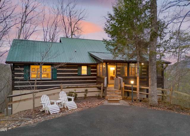 Property at 2616 Sunset Cir, Sevierville, TN 37862, 2 beds, 4 baths