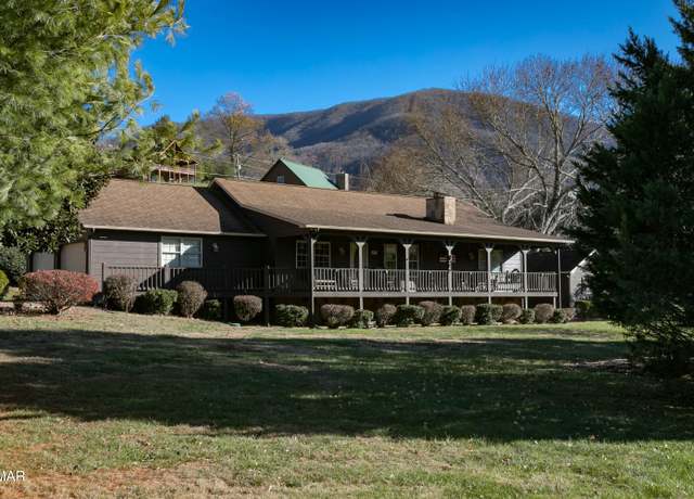 Property at 3550 Sugar Tree Dr, Sevierville, TN 37862, 2 beds, 2 baths