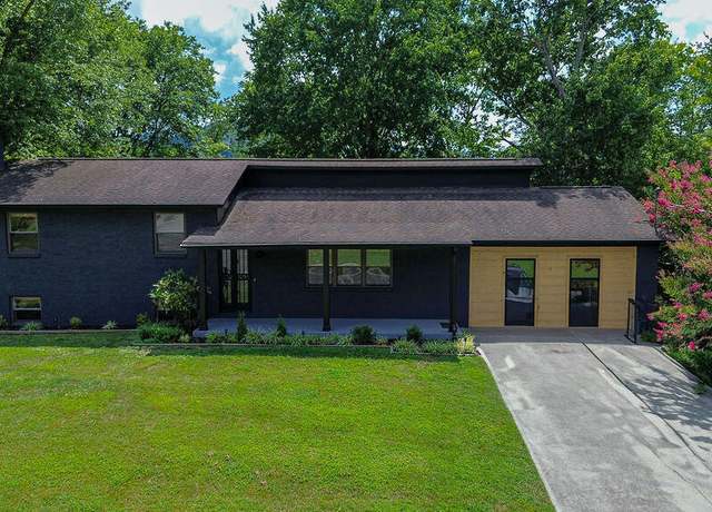 Property at 4020 Hitching Post Rd, Pigeon Forge, TN 37863, 5 beds, 2.5 baths