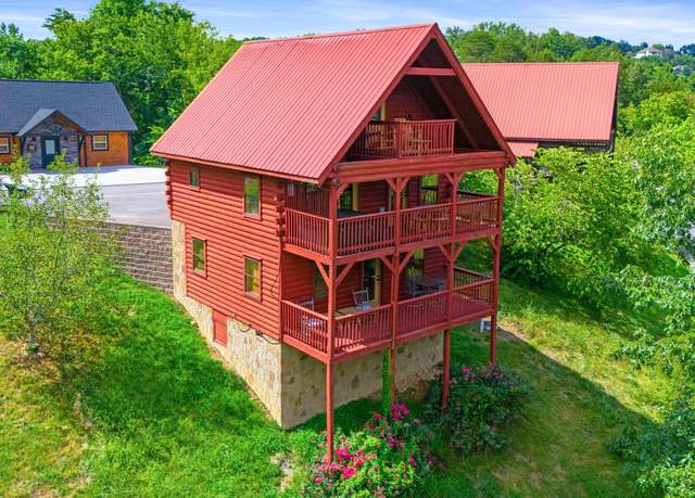 Property at 513 Hideaway Ridge Cir, Sevierville, TN 37862, 3 beds, 2 baths