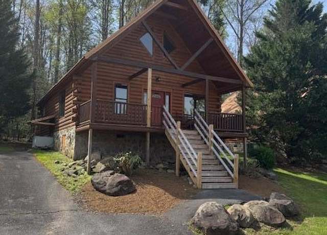 Property at 216 Forrest Loop Way Way, Gatlinburg, TN 37738, 3 beds, 2 baths