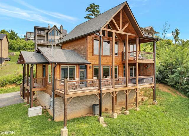 Property at 523 Greenbriar Ln, Gatlinburg, TN 37738, 2 beds, 2 baths