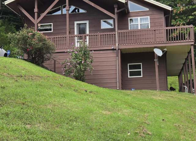 Property at 514 Indian Gap Rd Rd, Sevierville, TN 37862, 3 beds, 2.5 baths