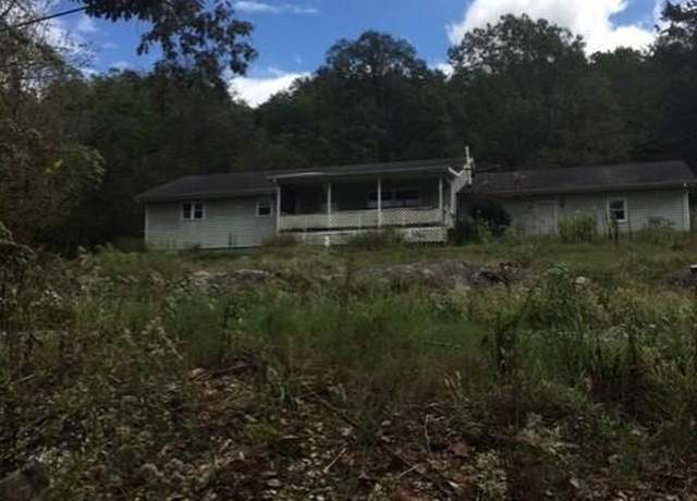 Property at 1982 Sockless Road Rd, Dandridge, TN 37725, 3 beds, 3 baths