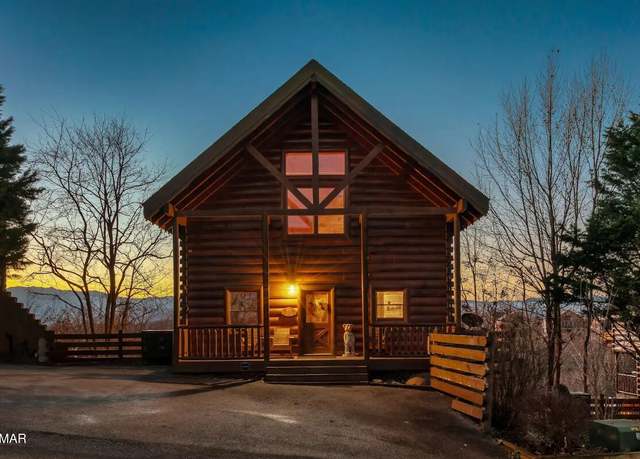 Property at 1089 Towering Oaks Dr, Sevierville, TN 37876, 4 beds, 3 baths