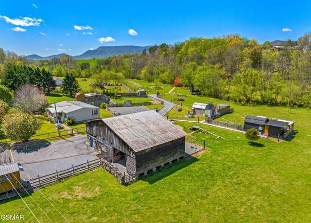 Property at 1541 Lower English Creek Rd, Newport, TN 37821, 5 beds, 7 baths