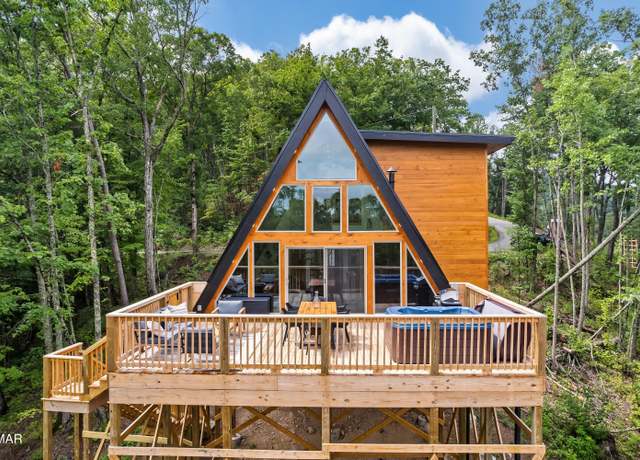 Property at 2278 Headrick Lead, Sevierville, TN 37862, 3 beds, 2 baths