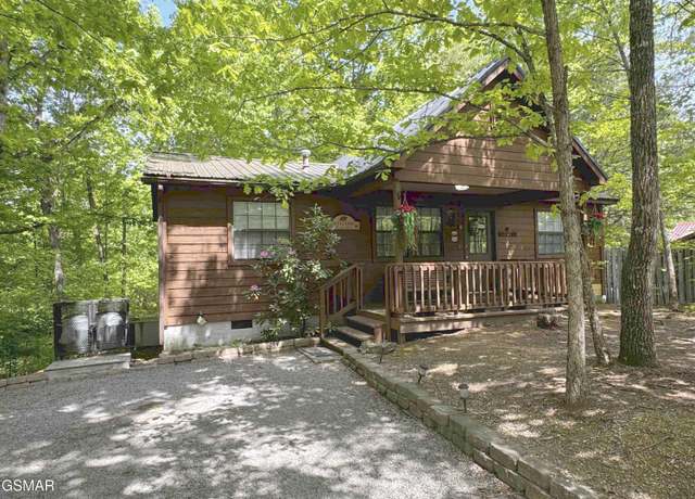Property at 653 Oaks View Ct Unit Adalynns Retreat, Pigeon Forge, TN 37863, 2 beds, 2 baths
