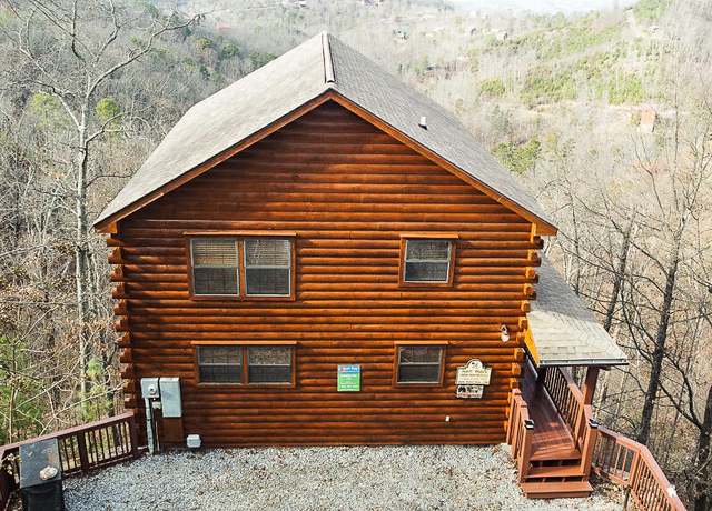 Property at 2131 Paradise View Way, Sevierville, TN 37876, 1 bed, 2 baths