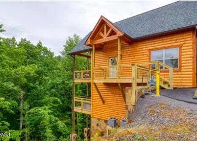Property at 937 Pine Valley Way, Sevierville, TN 37862, 3 beds, 3 baths