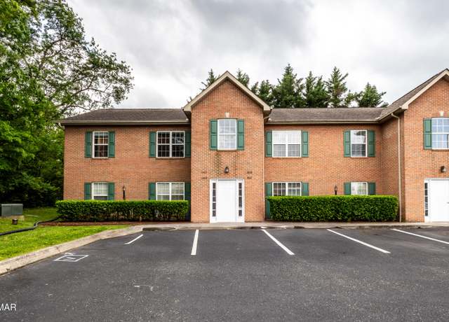 Property at 1609 Maple View Way, Knoxville, TN 37918, 1 bed, 1.5 baths