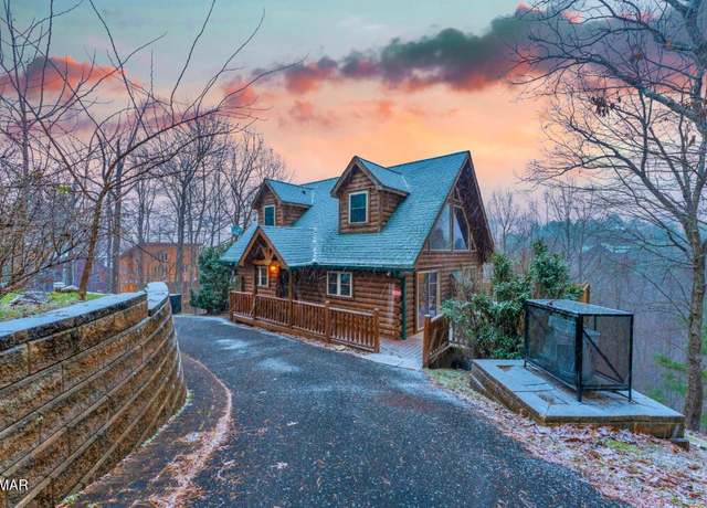 Property at 4160 Chamberlain Ln, Sevierville, TN 37862, 3 beds, 3 baths