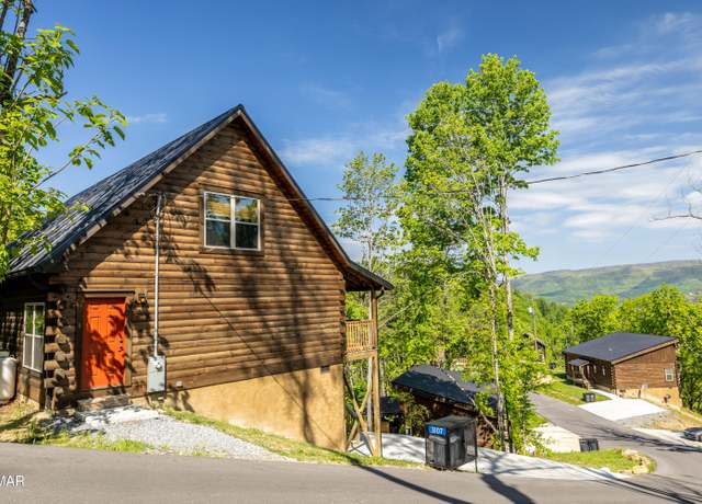 Property at 3107 Donegal Way, Sevierville, TN 37862, 2 beds, 2 baths