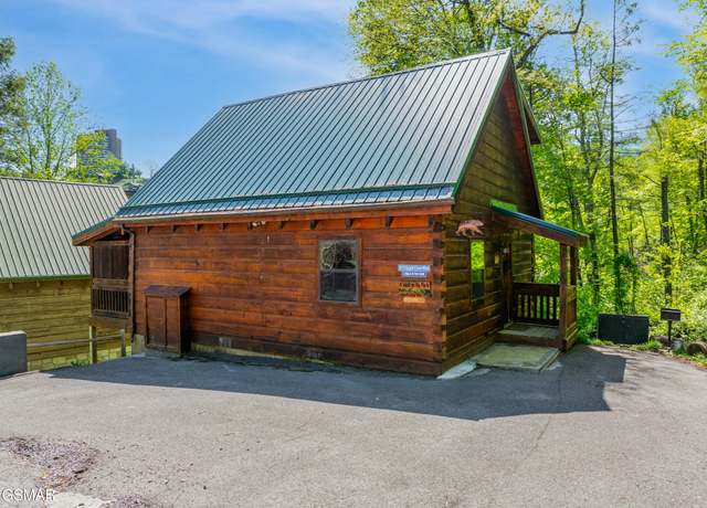 Property at 817 Eagle Cove Way, Gatlinburg, TN 37738, 1 bed, 1.5 baths