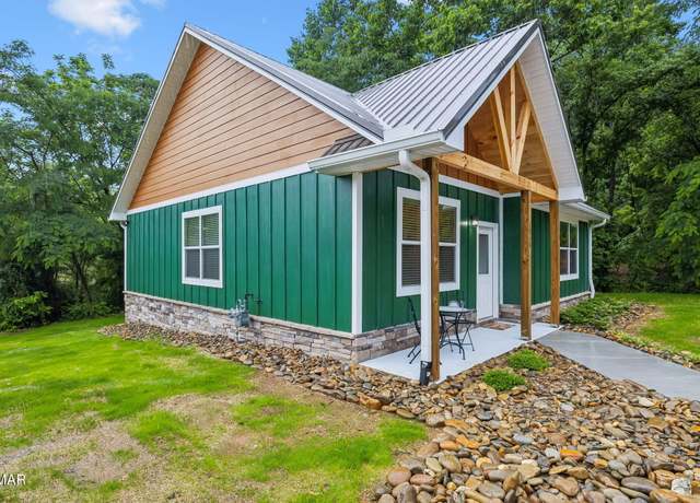 Property at 1010 Pinyon Cir, Pigeon Forge, TN 37863, 2 beds, 2 baths