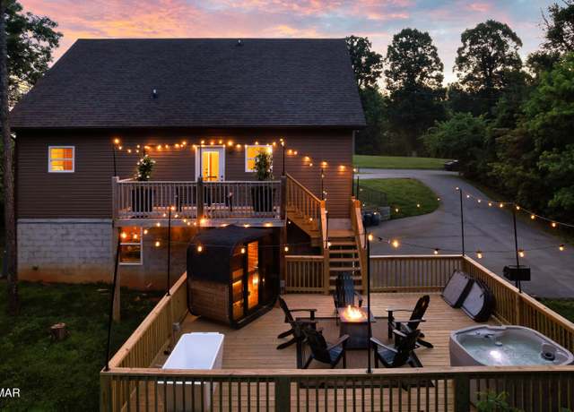 Property at 134 Burning Oaks Dr, Sevierville, TN 37876, 3 beds, 3.5 baths