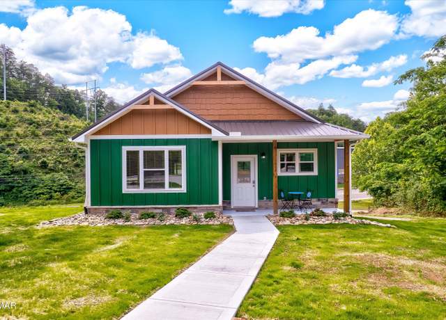 Property at 1012 Pinyon Cir, Pigeon Forge, TN 37863, 2 beds, 2 baths