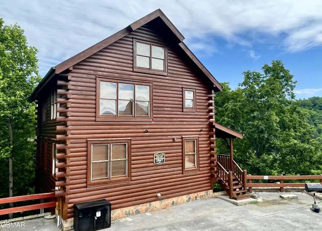 Property at 2867 White Oak Ridge Ln, Sevierville, TN 37862, 3 beds, 3 baths