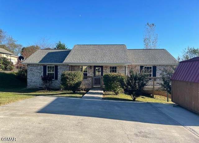 Property at 1507 Cloverdale Court Ct, Sevierville, TN 37862, 3 beds, 2 baths