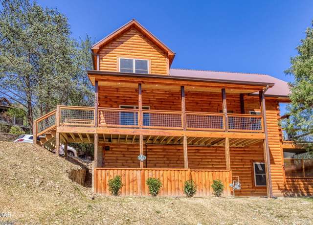 Property at 749 Kings Hills Blvd, Pigeon Forge, TN 37863, 2 beds, 3 baths