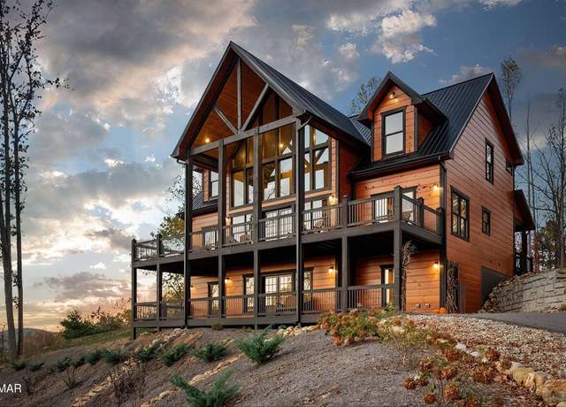Property at 2229 Legend Dr, Sevierville, TN 37876, 5 beds, 4.5 baths