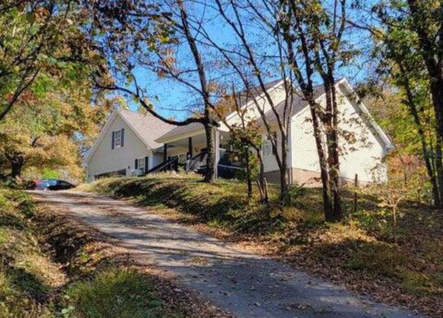 Property at 604 Cedar Rd Rd, Pigeon Forge, TN 37863, 4 beds, 2.5 baths
