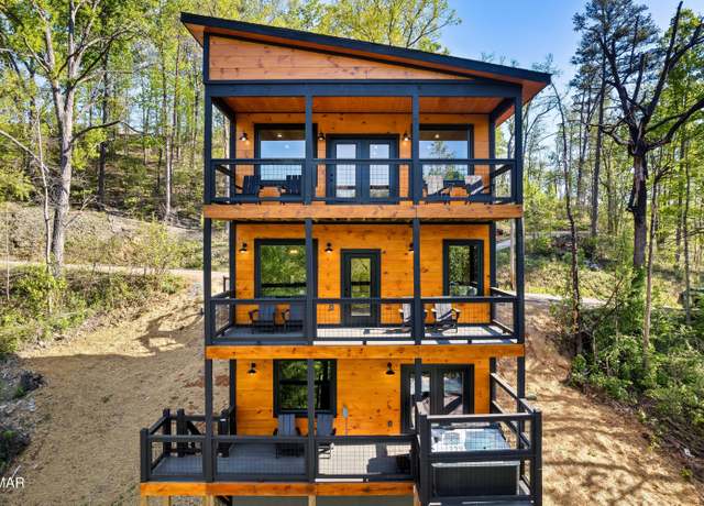 Property at 2320 Headrick Lead, Sevierville, TN 37862, 3 beds, 3 baths