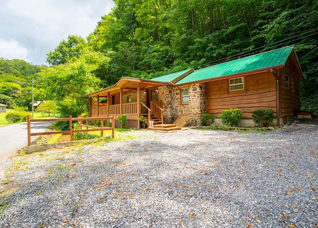 Property at 464 King Branch Rd, Sevierville, TN 37862, 2 beds, 2 baths