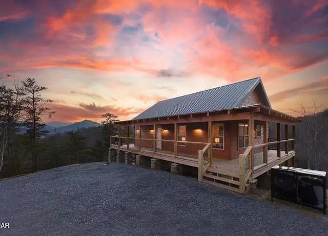 Property at 2862 Indigo Lane Ln, Sevierville, TN 37862, 3 beds, 2.5 baths