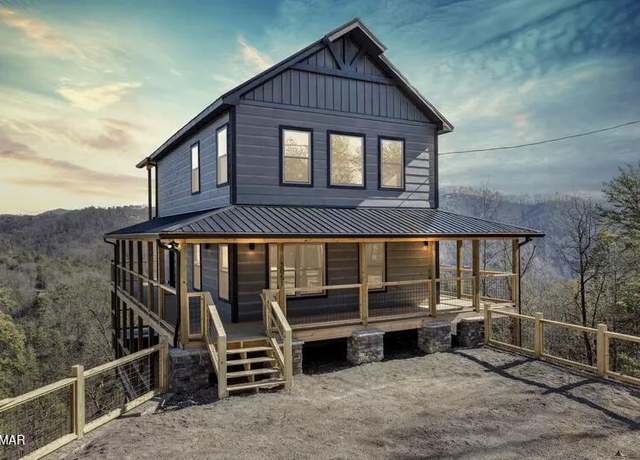 Property at 3051 Hatcher Top Road Rd, Sevierville, TN 37862, 4 beds, 3.5 baths