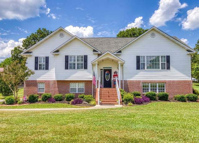 Property at 2865 English Valley Ln, Sevierville, TN 37876, 3 beds, 3 baths
