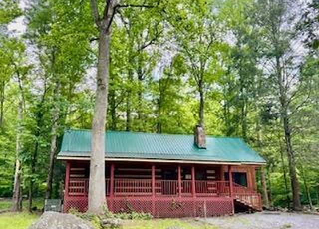 Property at 4438 E Scenic Dr, Gatlinburg, TN 37738, 4 beds, 2 baths