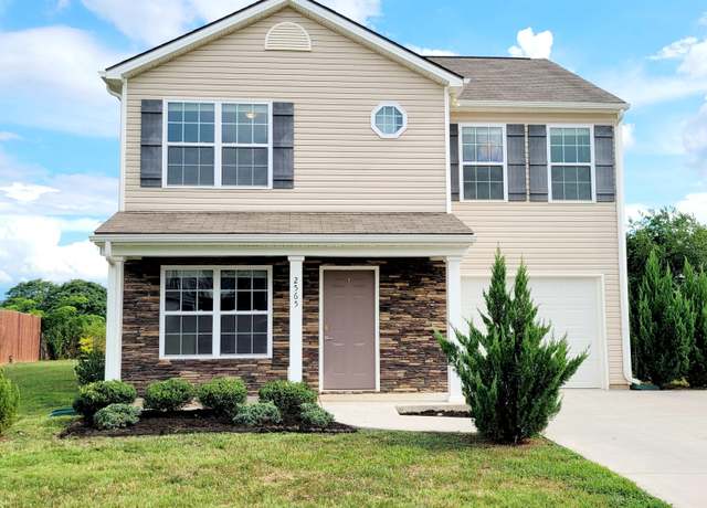 Property at 2565 Cottonwood Dr, Sevierville, TN 37876, 3 beds, 2.5 baths