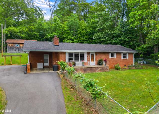 Property at 1549 Park Ln, Sevierville, TN 37876, 3 beds, 2 baths