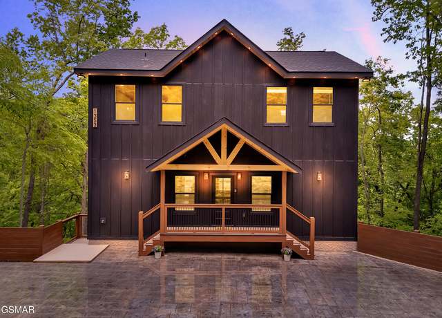 Property at 1353 N Baden Dr, Gatlinburg, TN 37738, 4 beds, 4.5 baths