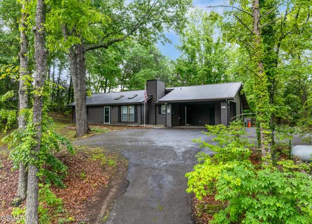 Property at 2887 Pine Haven Dr, Sevierville, TN 37862, 2 beds, 2 baths
